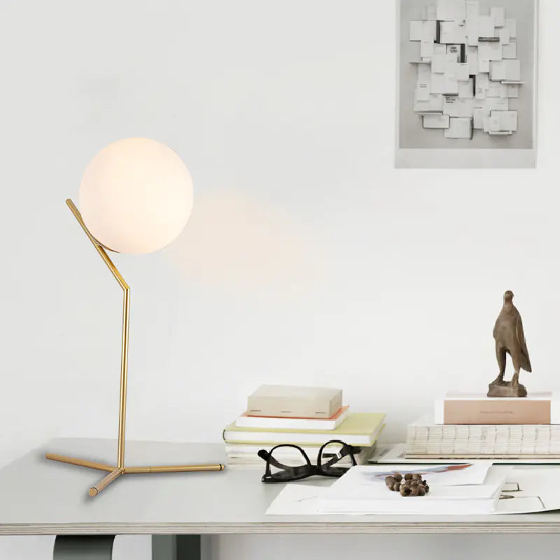 Nordic Bedroom Table Lamp - Modern Reading Lamp