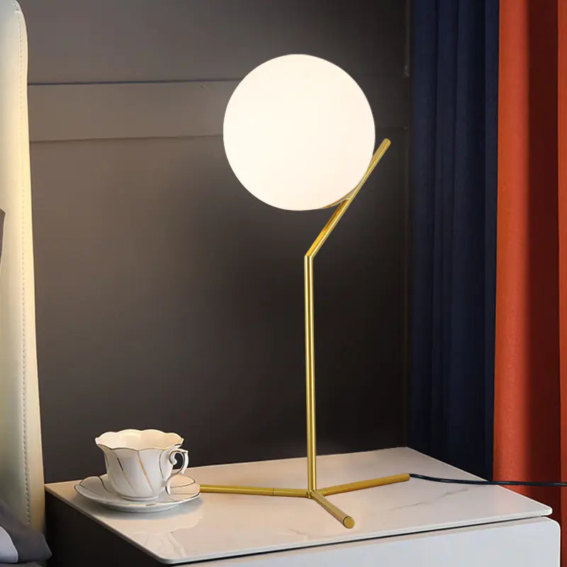 Nordic Bedroom Table Lamp - Modern Reading Lamp